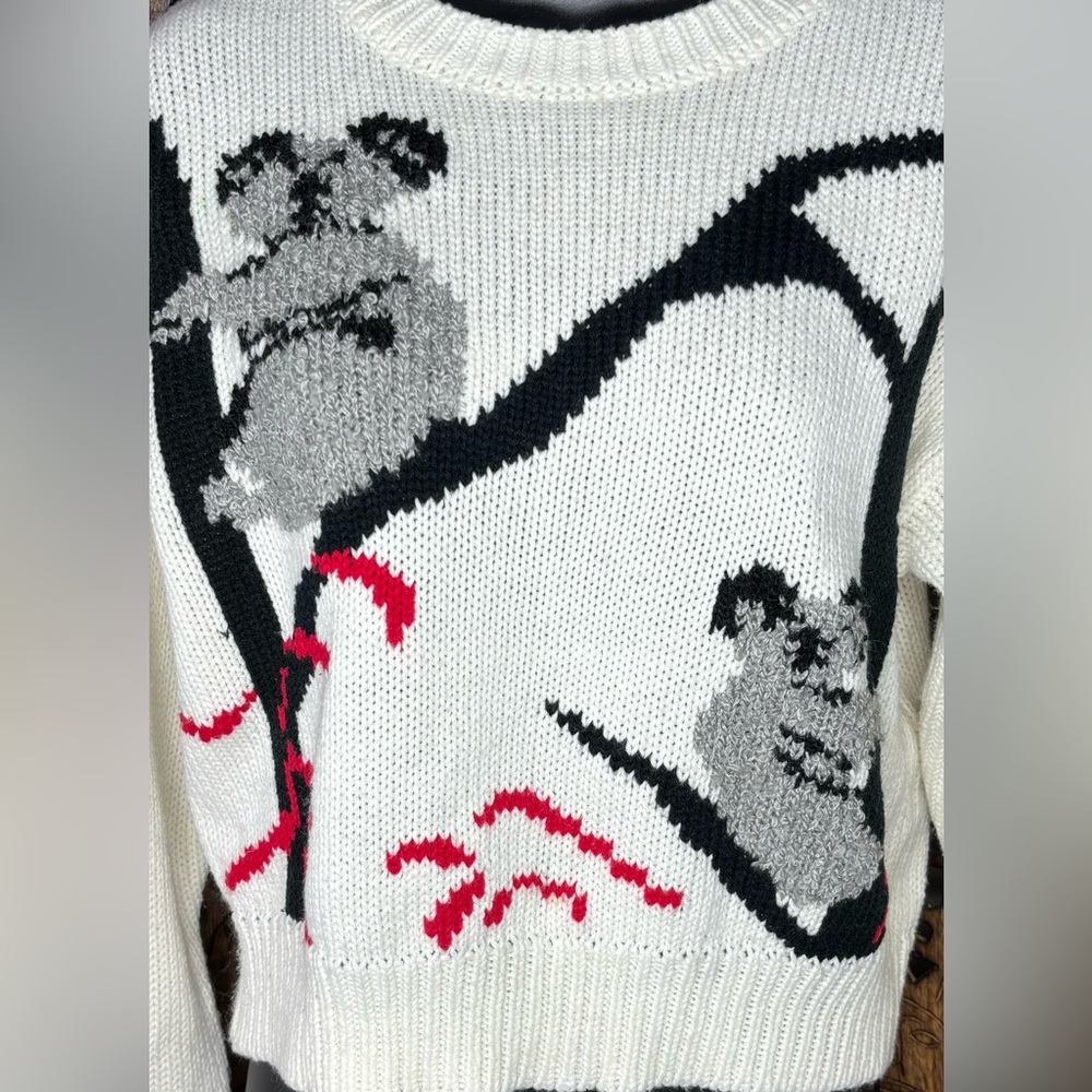 Koala Cropped Sweater - Picture 2 of 10